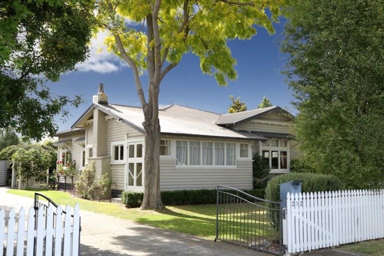 Photo of property in 212 Wolseley Street, Mayfair, Hastings, 4122