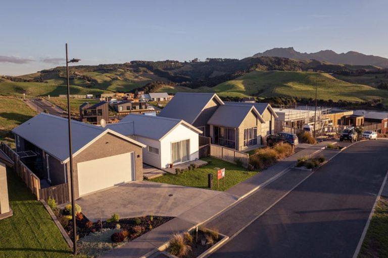 Photo of property in 12 Maataitai Road, Raglan, 3225