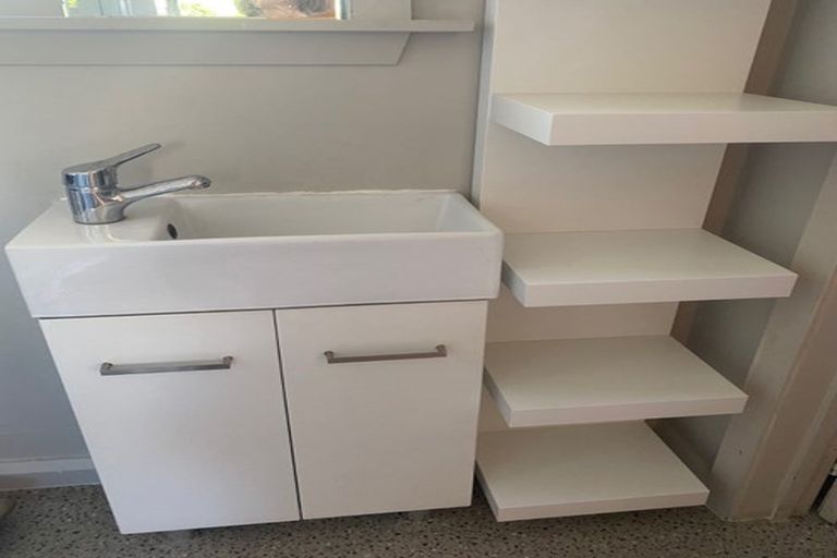 Photo of property in 53 Acacia Avenue, Upper Riccarton, Christchurch, 8041