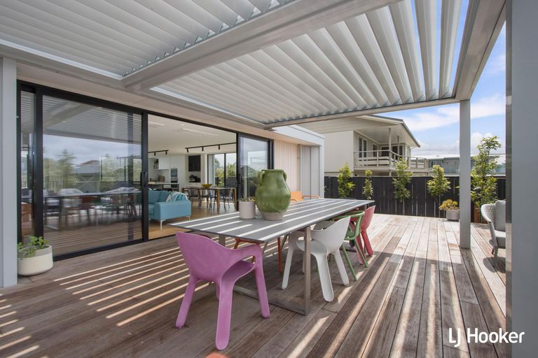 Photo of property in 55 Seaforth Road, Waihi Beach, 3611