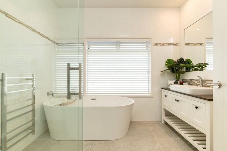 Photo of property in 35 Cassinia Close, Papamoa Beach, Papamoa, 3118