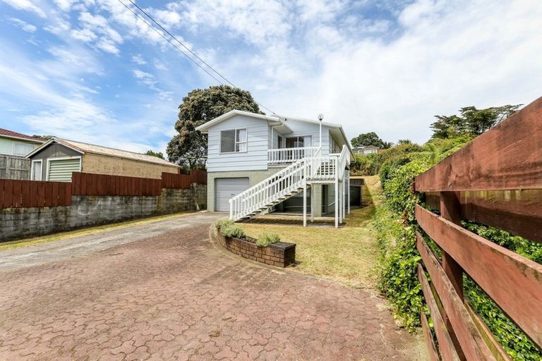 Photo of property in 13 Parris Street, Moturoa, New Plymouth, 4310