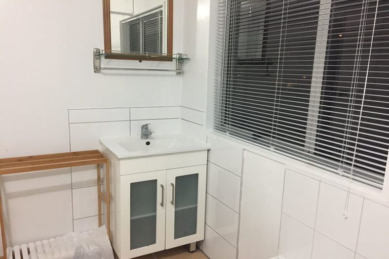 Photo of property in 14 Glen Alton Avenue, Paparangi, Wellington, 6037