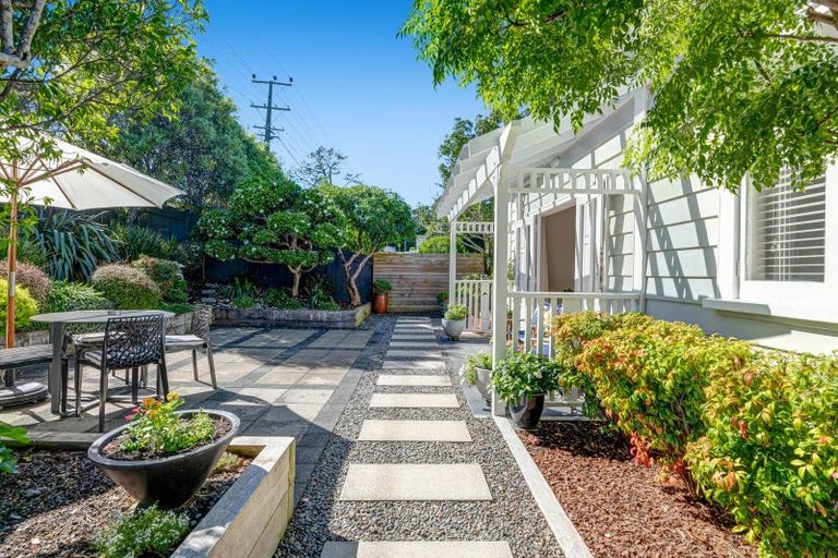 Photo of property in 65 Vipond Road, Stanmore Bay, Whangaparaoa, 0932