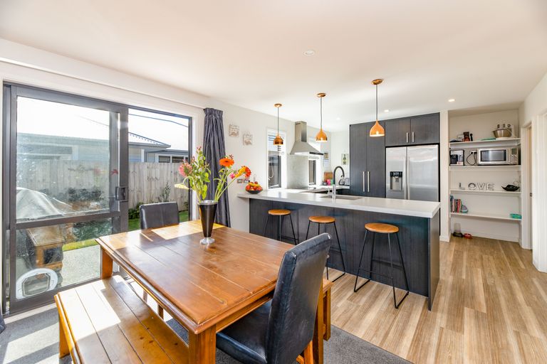 Photo of property in 4 Robert Duncan Road, Belfast, Christchurch, 8051