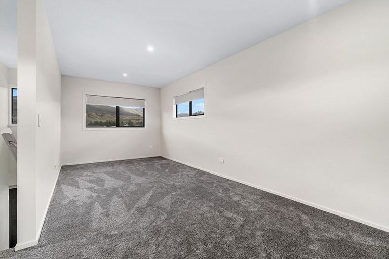 Photo of property in 17 Hosking Drive, Cromwell, 9310
