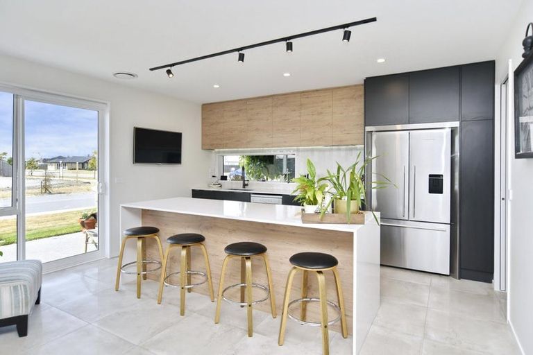 Photo of property in 1 Tara Crescent, Woodend, 7610