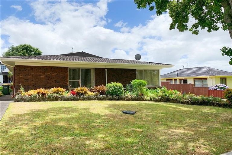 Photo of property in 1/32 Matuhi Rise, Henderson, Auckland, 0612