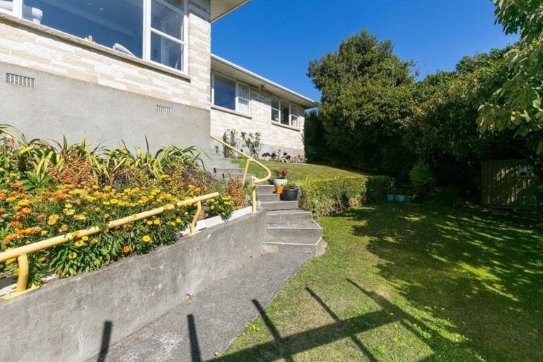 Photo of property in 44 Middleton Road, Johnsonville, Wellington, 6037