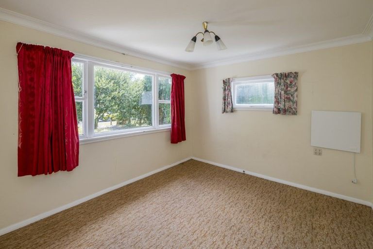 Photo of property in 34 Quinn Road, Levin, 5510