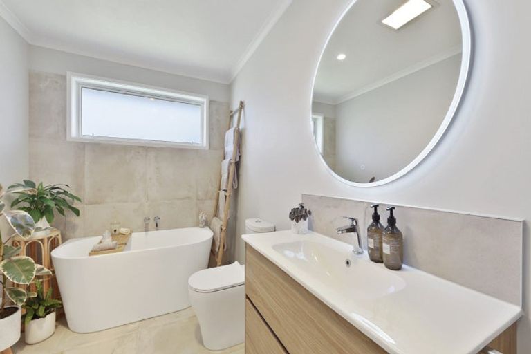 Photo of property in 14 Trevally Place, Snells Beach, 0920