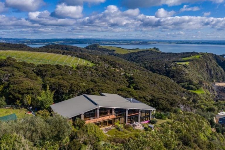 Photo of property in 92 Pukematu Lane, Russell, 0202