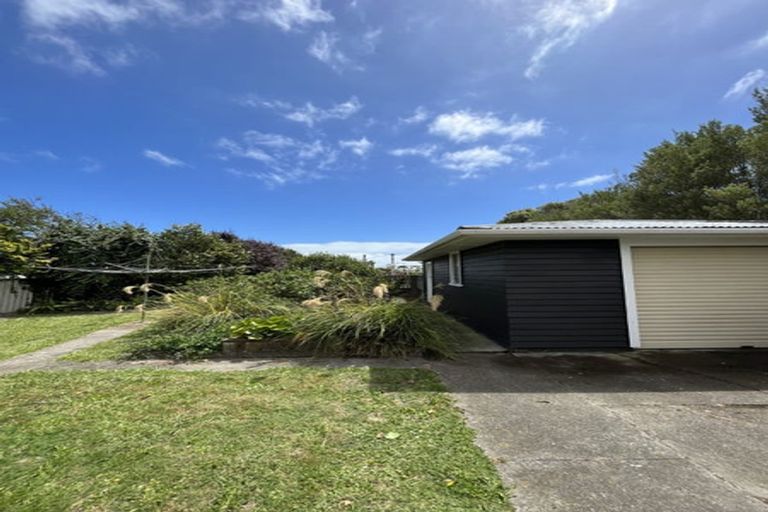 Photo of property in 35 Aotaki Street, Otaki, 5512