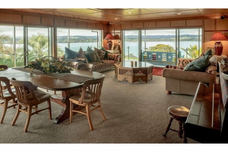 Photo of property in 47 Doves Bay Road, Kerikeri, 0294