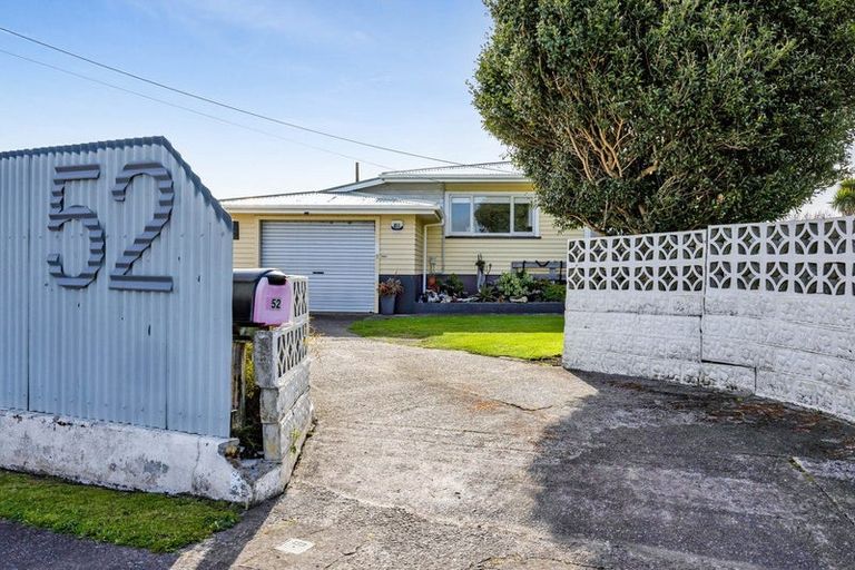 Photo of property in 52 Fairfield Road, Hawera, 4610