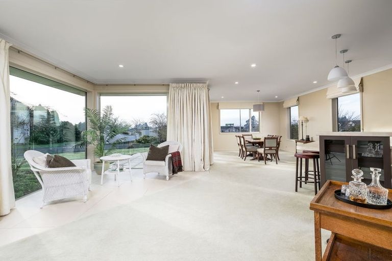 Photo of property in 238 Queen Street, Waimate, 7924