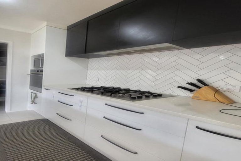 Photo of property in 112a Lisle Farm Drive, Pukekohe, 2120