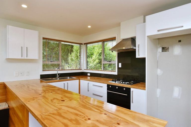 Photo of property in 8c Martindales Road, Heathcote Valley, Christchurch, 8022