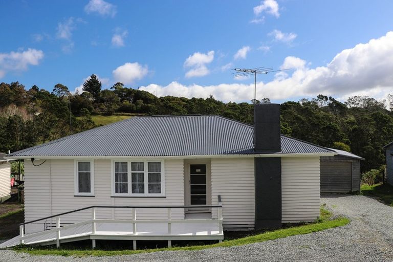 Photo of property in 10 Smeath Road, Kawakawa, 0210