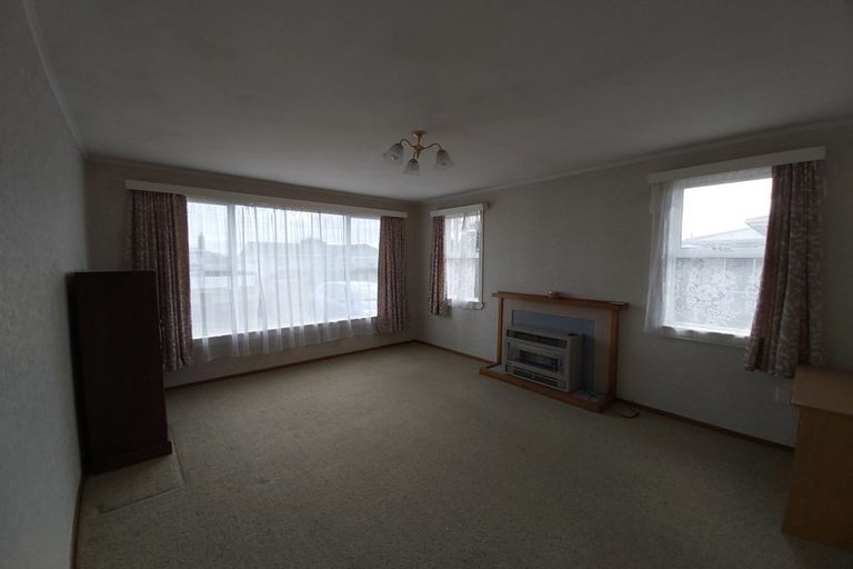 Photo of property in 6 Murray Avenue, Hawera, 4610