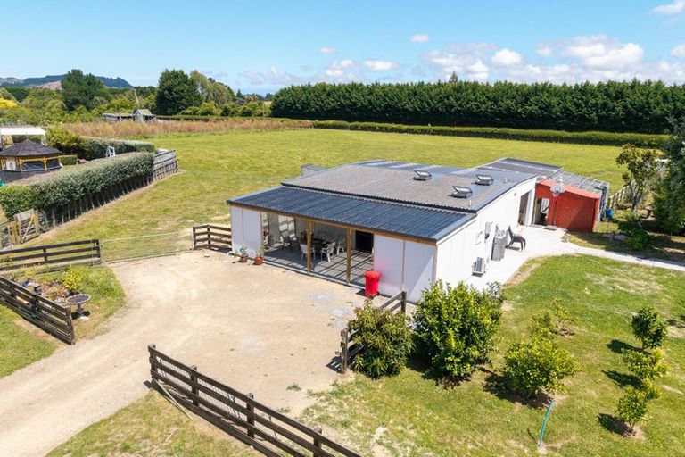 Photo of property in 324 Kimberley Road, Levin, 5571