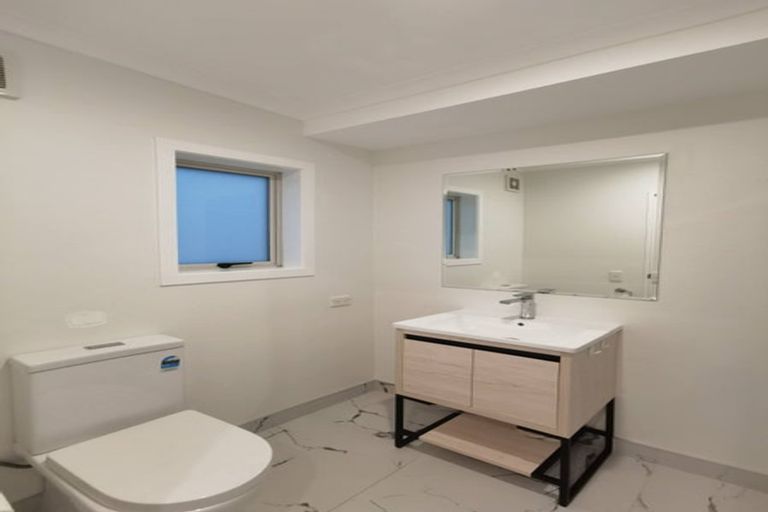 Photo of property in 2/218 Green Lane West, Epsom, Auckland, 1051