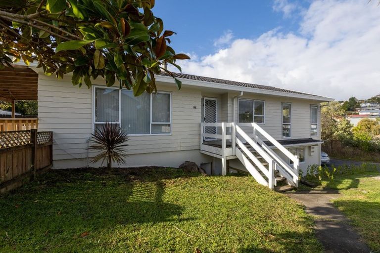 Photo of property in 115 Athena Drive, Totara Vale, Auckland, 0629