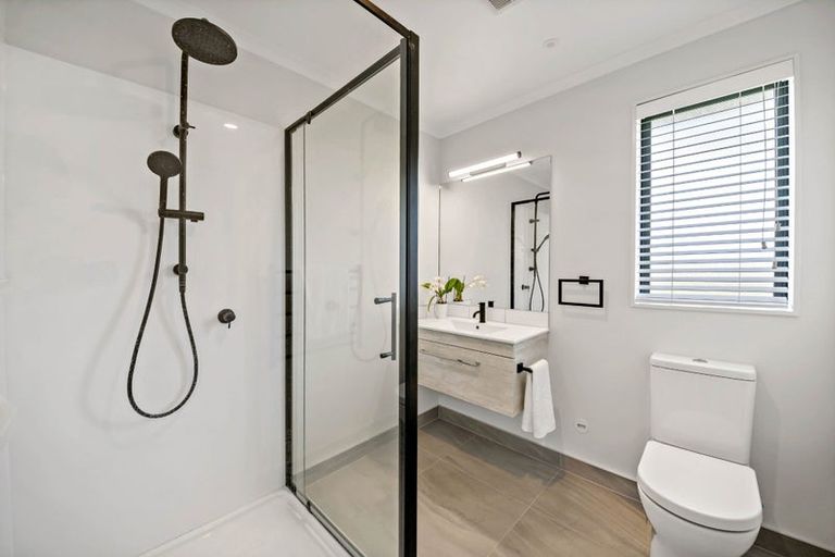 Photo of property in 6b Dale Road, Whenuapai, Auckland, 0618