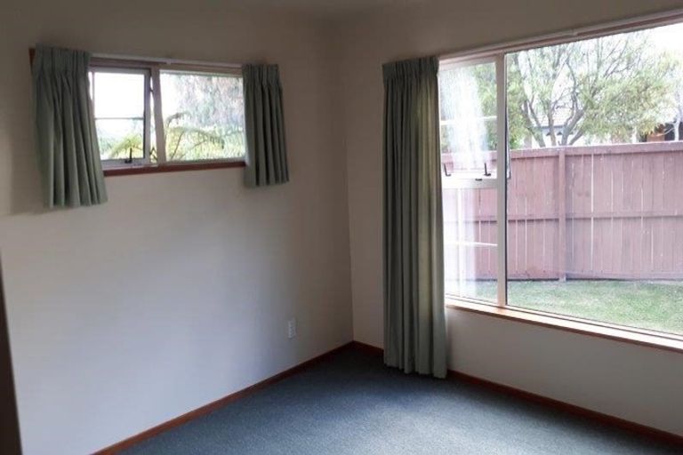 Photo of property in 16 Hewitts Road, Woodend, 7610