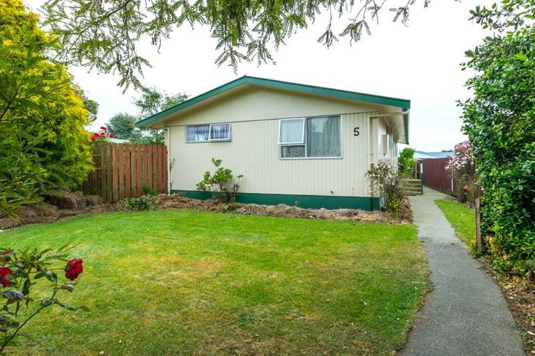 Photo of property in 5 Taylor Street, Geraldine, 7930