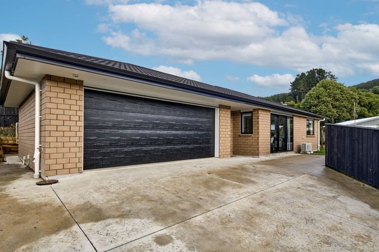 Photo of property in 37a Pembroke Street, Tawa, Wellington, 5028