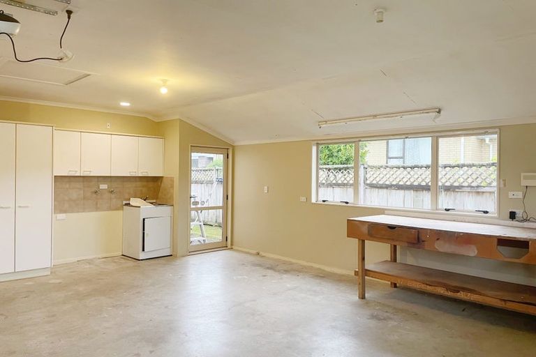 Photo of property in 100 Dixon Road, Glenview, Hamilton, 3206