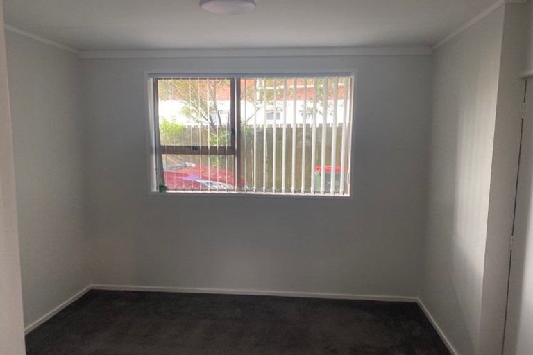 Photo of property in 23 Vanbrugh Place, Bucklands Beach, Auckland, 2014