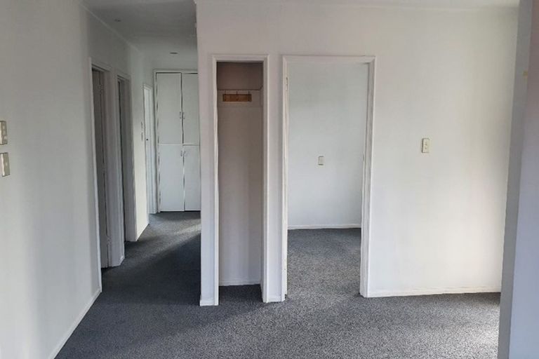 Photo of property in 1 Chippendale Crescent, Birkdale, Auckland, 0626