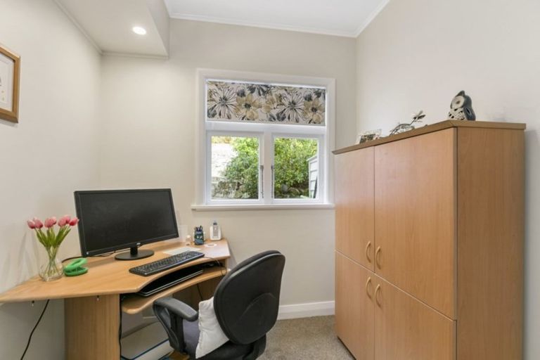 Photo of property in 54 Richmond Avenue, Karori, Wellington, 6012