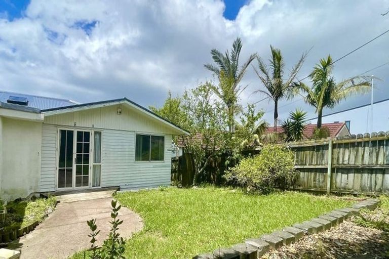 Photo of property in 741 East Coast Road, Browns Bay, Auckland, 0630