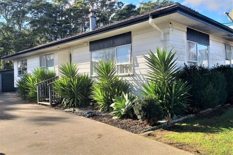Photo of property in 11 Selago Place, Manurewa, Auckland, 2102