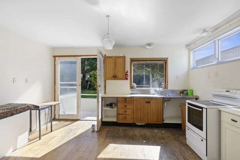 Photo of property in 5 Oriental Street, Petone, Lower Hutt, 5012