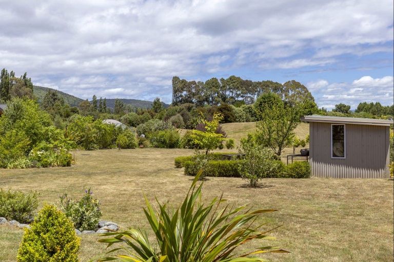Photo of property in 3/500 Kinloch Road, Kinloch, Taupo, 3377