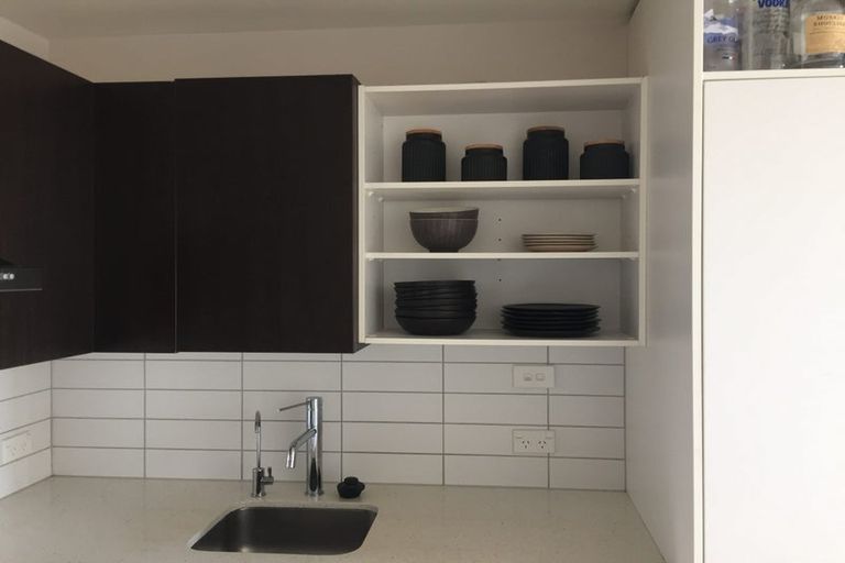 Photo of property in Trinity Apartments, 407/19 College Street, Te Aro, Wellington, 6011