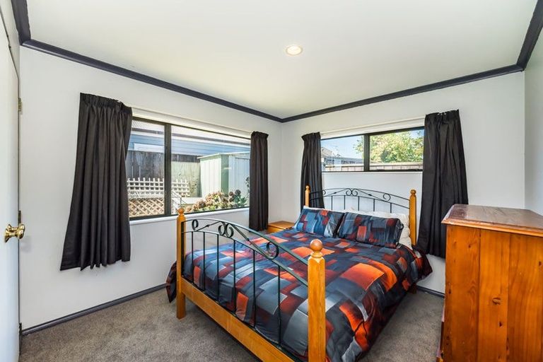 Photo of property in 139 Guildford Drive, Paraparaumu Beach, Paraparaumu, 5032