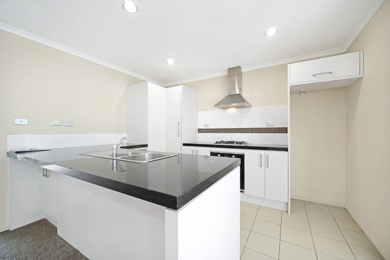 Photo of property in 71 Bruce Pulman Drive, Takanini, 2112