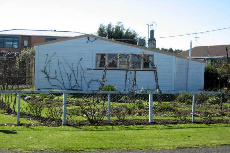 Photo of property in 23 Richmond Road, Carterton, 5713