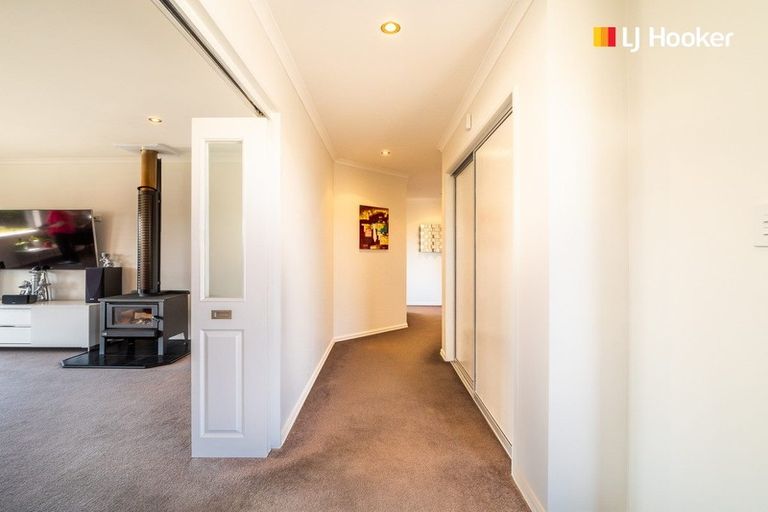 Photo of property in 20 William James Close, Mosgiel, 9024