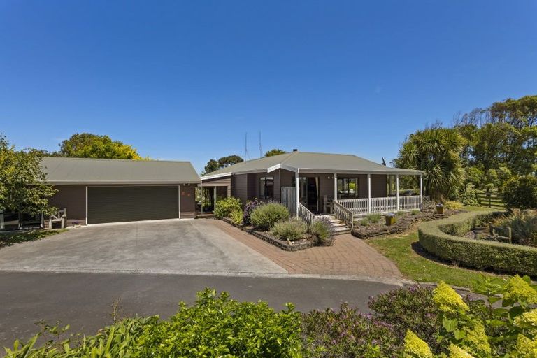 Photo of property in 90 Wirihana Road, Hawera, 4674