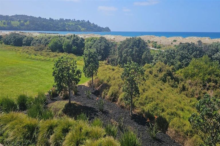 Photo of property in 8 Lagoon Way, Omaha, 0986