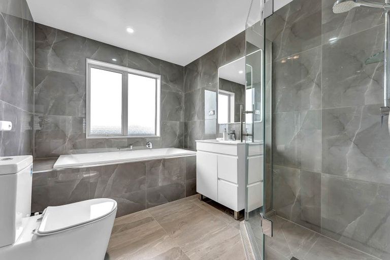 Photo of property in 95d Raglan Street, Mangere East, Auckland, 2024