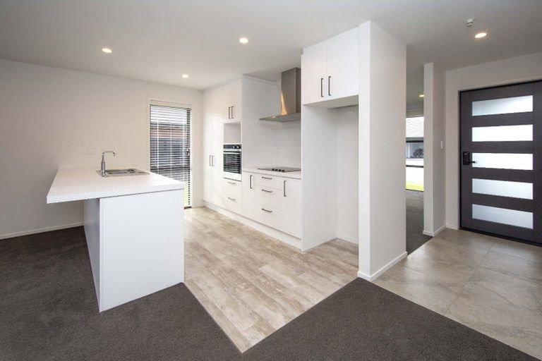 Photo of property in 11 Thomas Ellis Lane, Halswell, Christchurch, 8025