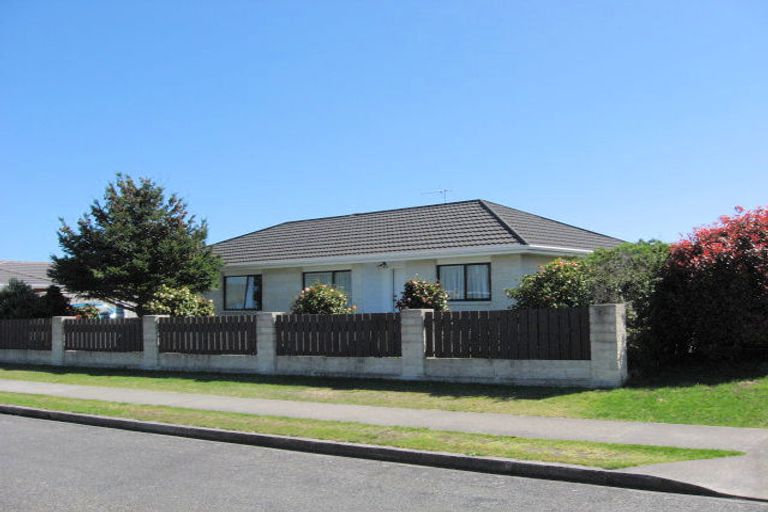 Photo of property in 7 Hadleigh Court, Paraparaumu, 5032
