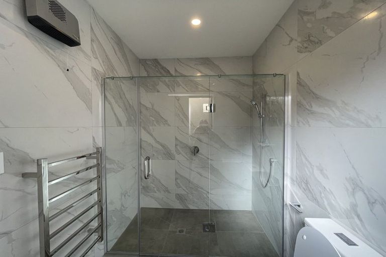 Photo of property in 10 Awaiti Way, Orewa, 0931